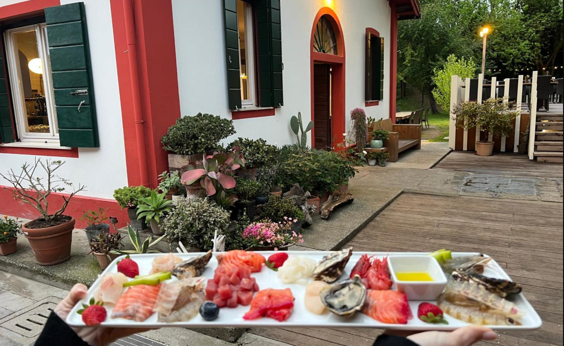 A Seafood Lover’s Boat Tour